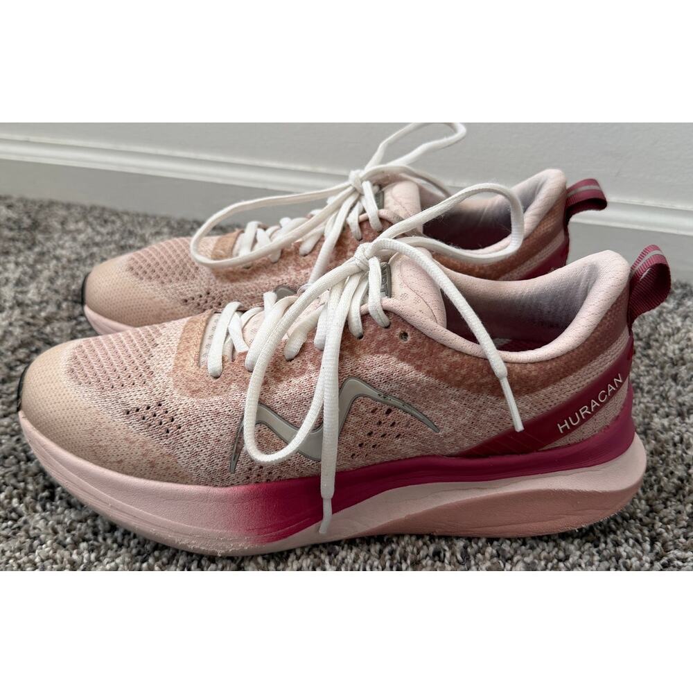 Huracan 3, 3000 running shoe women's size 7.5 - Picture 2 of 8